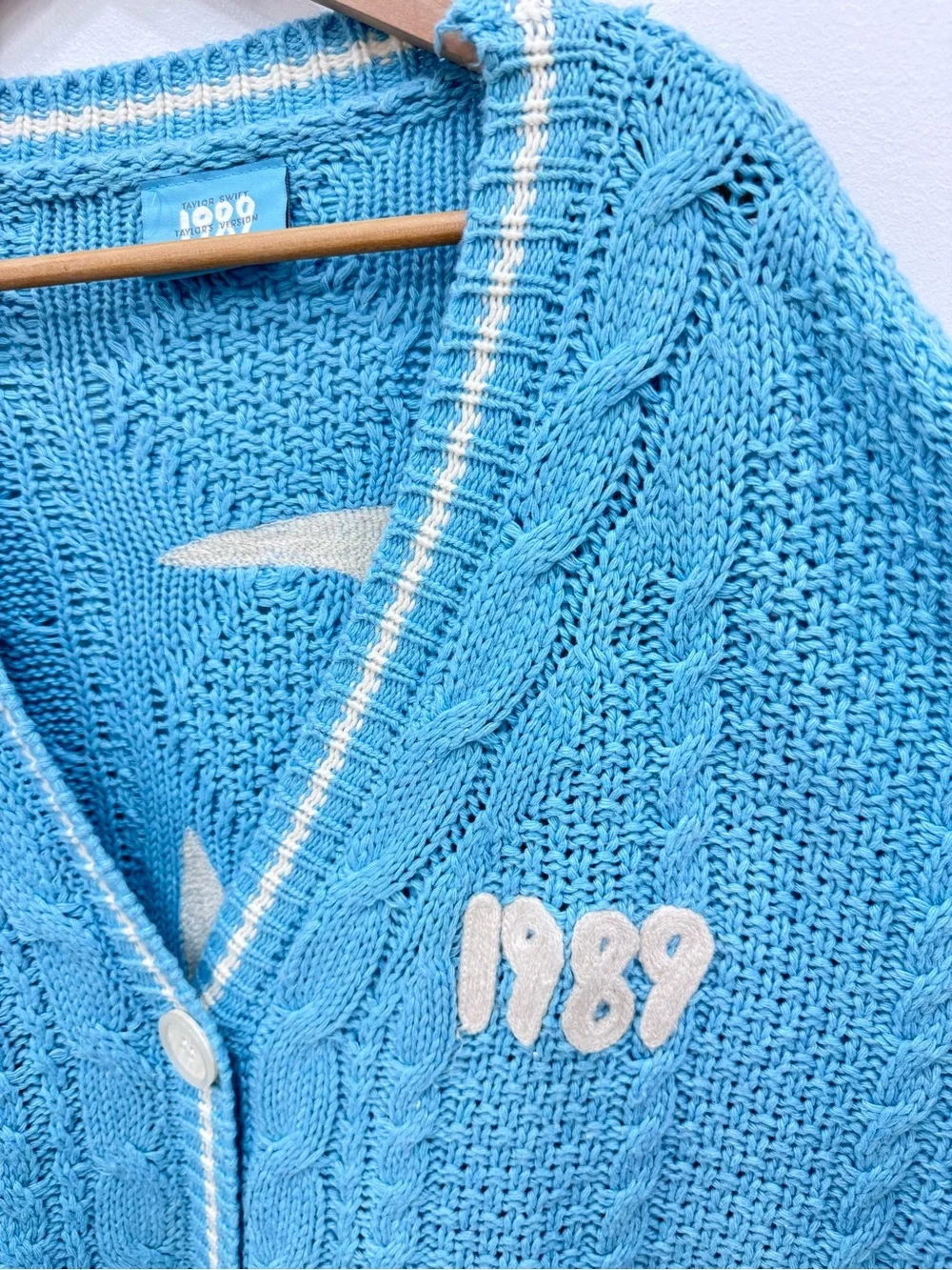 Taylor Swift 1989 (Taylor’s Version) Knit Seagull Cardigan Authentic blue white